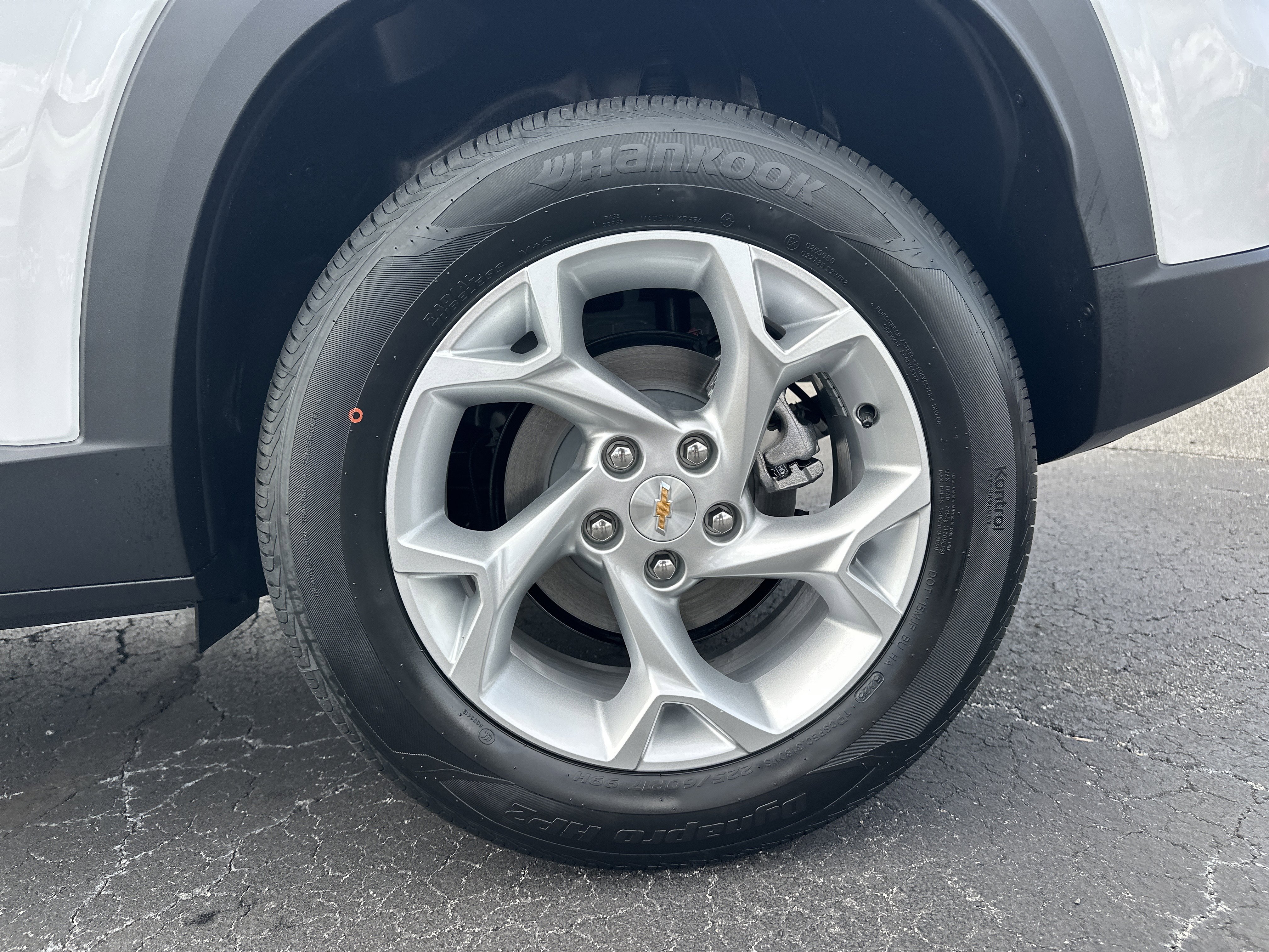 New 2026 Chevrolet Trax LS w/ LS Convenience Package FWD image 21