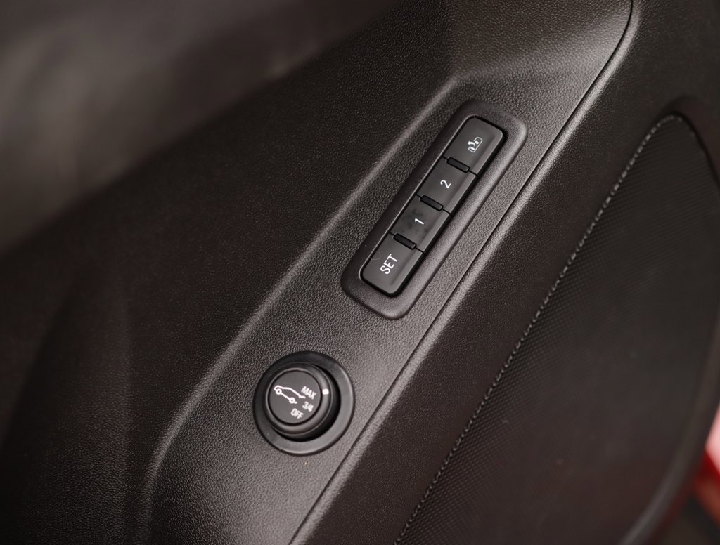 Used 2018 Chevrolet Equinox Premier image 27