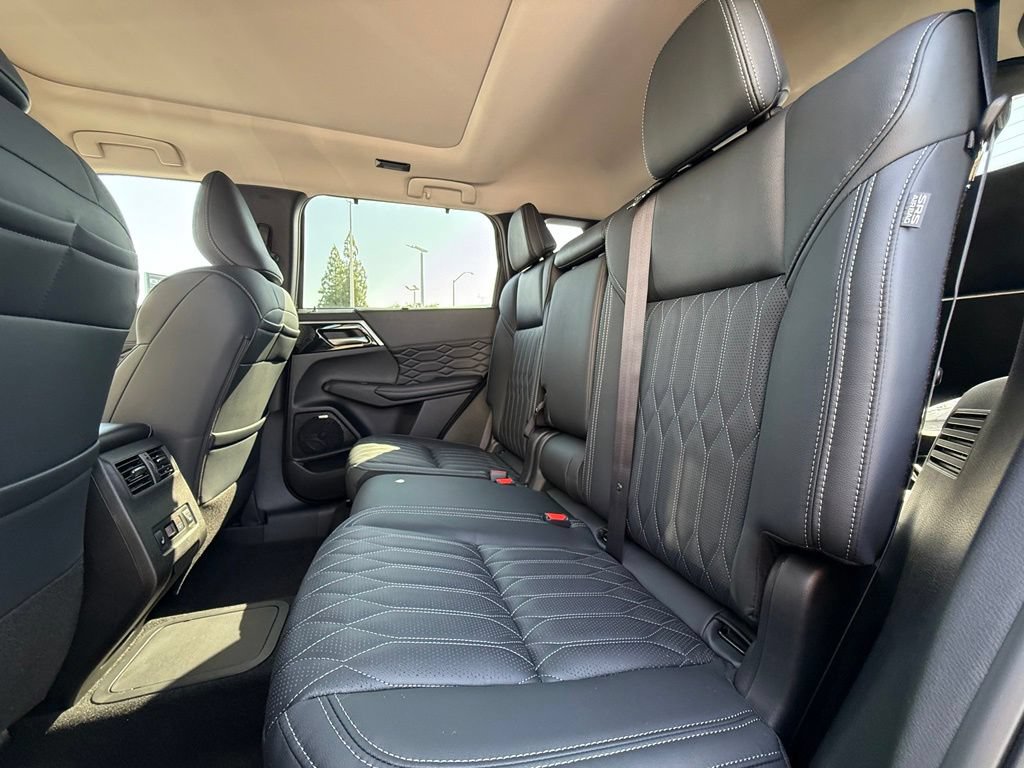 New 2026 Mitsubishi Outlander SEL AWD/4WD image 40