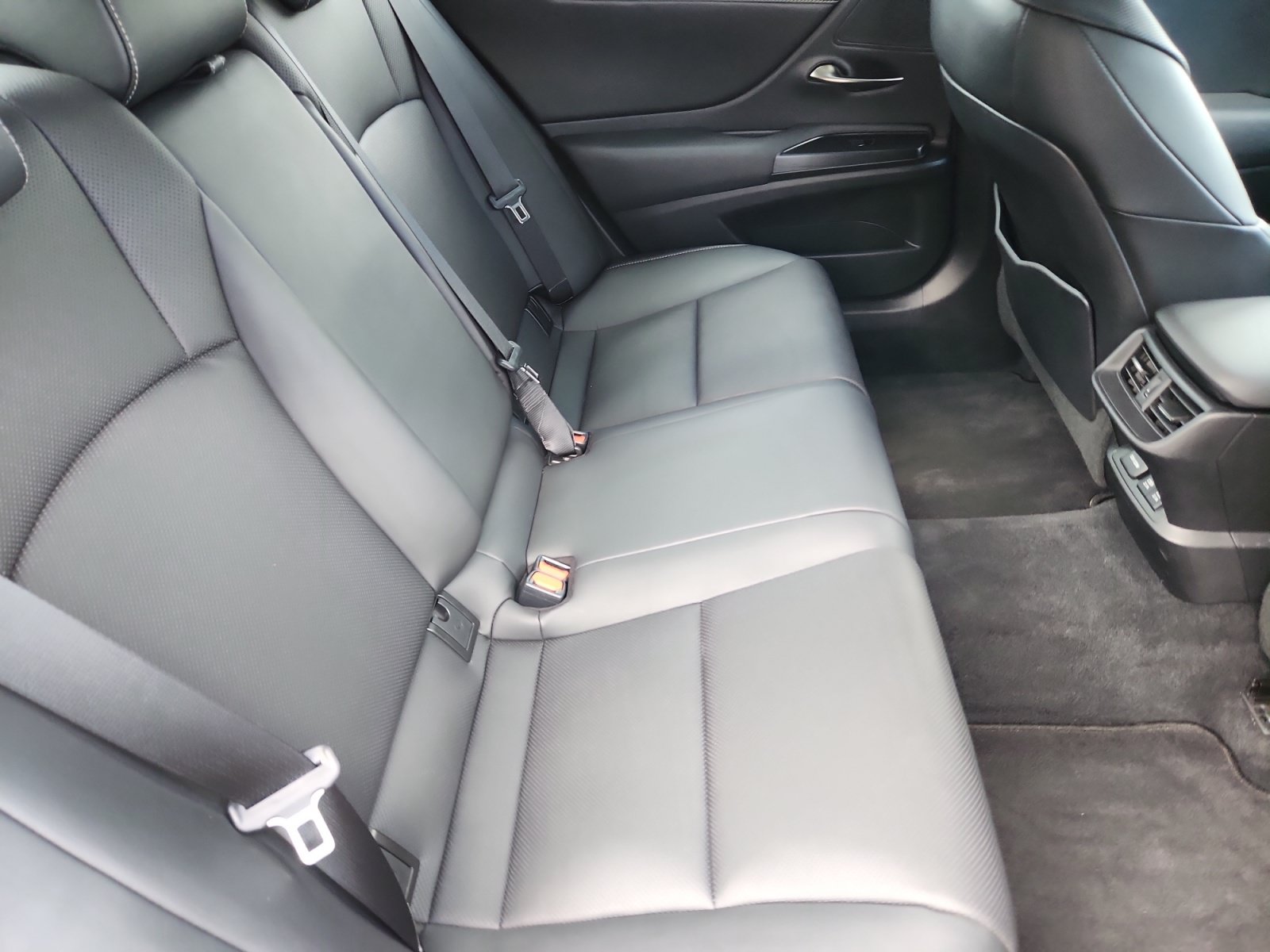 Used 2021 Lexus ES 350 w/ Premium Package FWD image 18