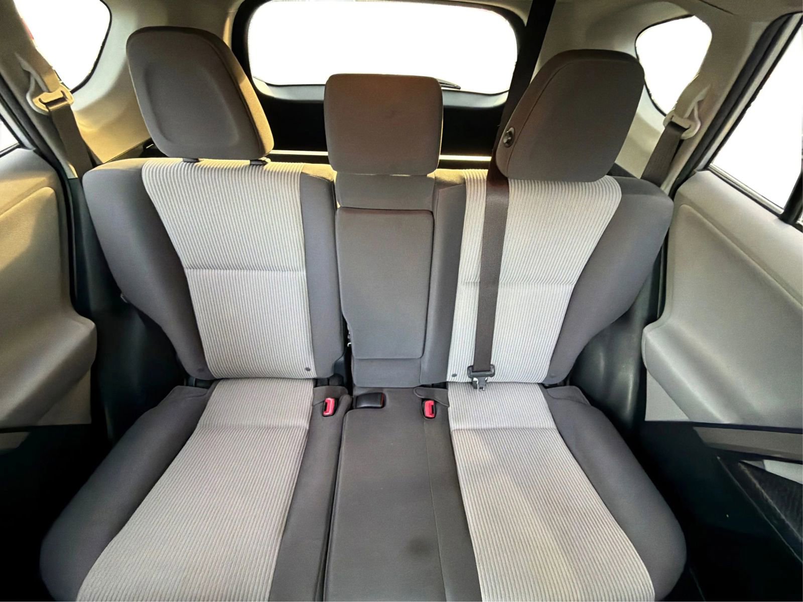 Used 2013 Toyota RAV4 LE image 14