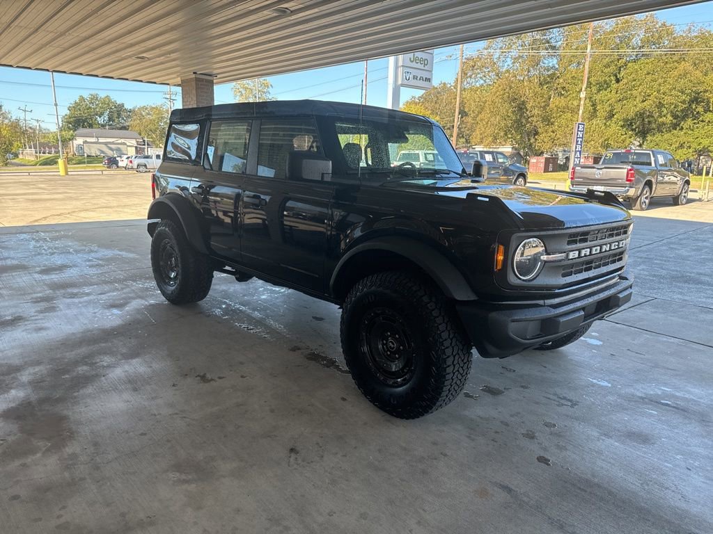 New 2025 Ford Bronco 4-Door w/ Sasquatch Package image 3