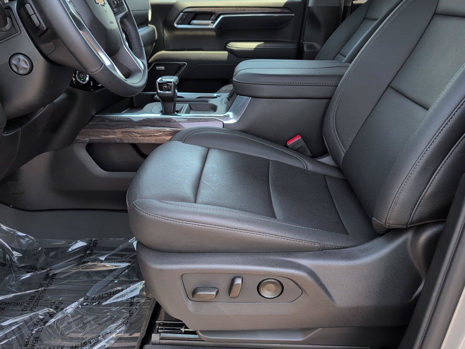 Certified 2026 Chevrolet Silverado 1500 LTZ w/ Z71 Off-Road Package AWD/4WD image 14