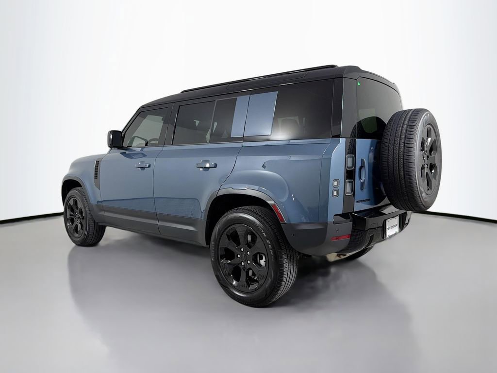 Used 2026 Land Rover Defender 110 S AWD/4WD image 7