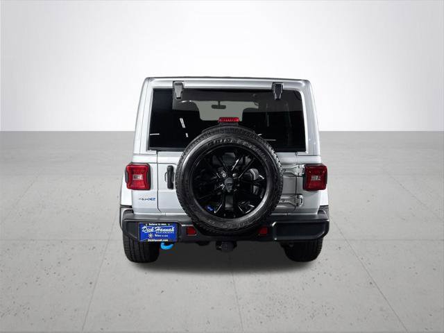 Certified 2023 Jeep Wrangler Unlimited Sahara w/ Cold Weather Group image 8