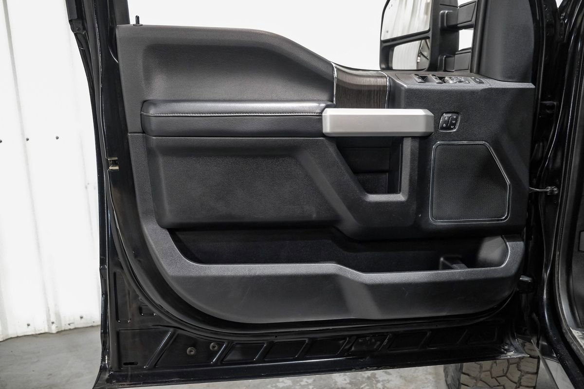 Used 2021 Ford F250 Lariat w/ Lariat Ultimate Package image 44