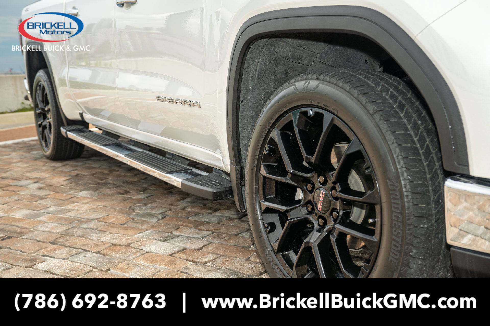 Used 2025 GMC Sierra 1500 SLT w/ SLT Premium Plus Package AWD/4WD image 34