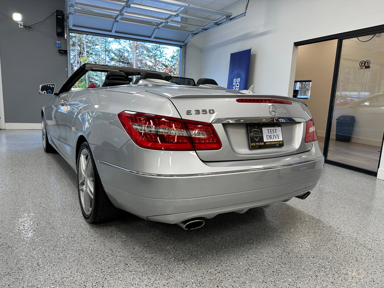 Used 2011 Mercedes-Benz E 350 Cabriolet image 18