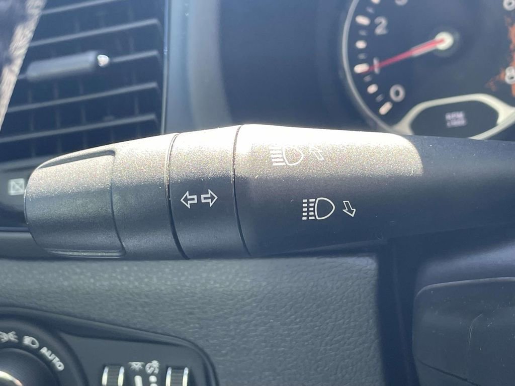 Used 2018 Jeep Renegade Altitude w/ Popular Equipment Group FWD image 22