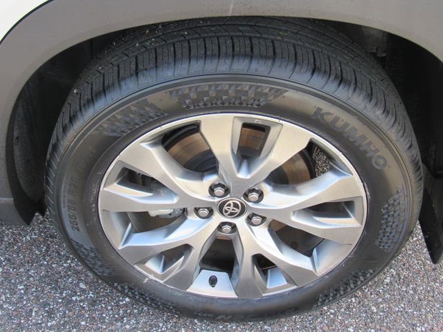 Used 2024 Toyota Grand Highlander AWD Hybrid image 15