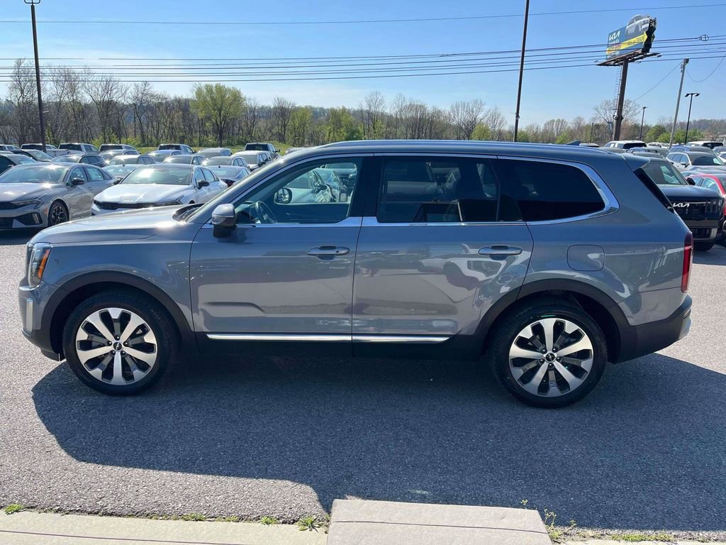 Used 2022 Kia Telluride EX w/ EX Premium Package image 32