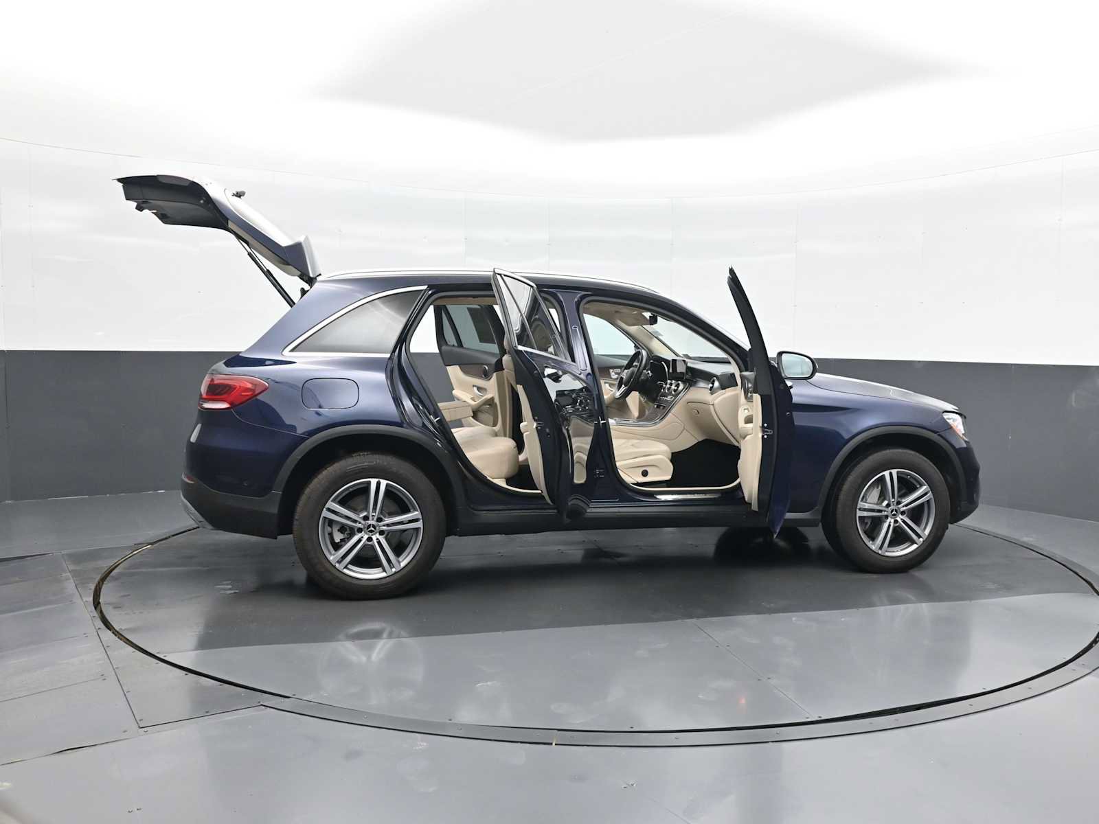 Used 2022 Mercedes-Benz GLC 300 4MATIC image 39