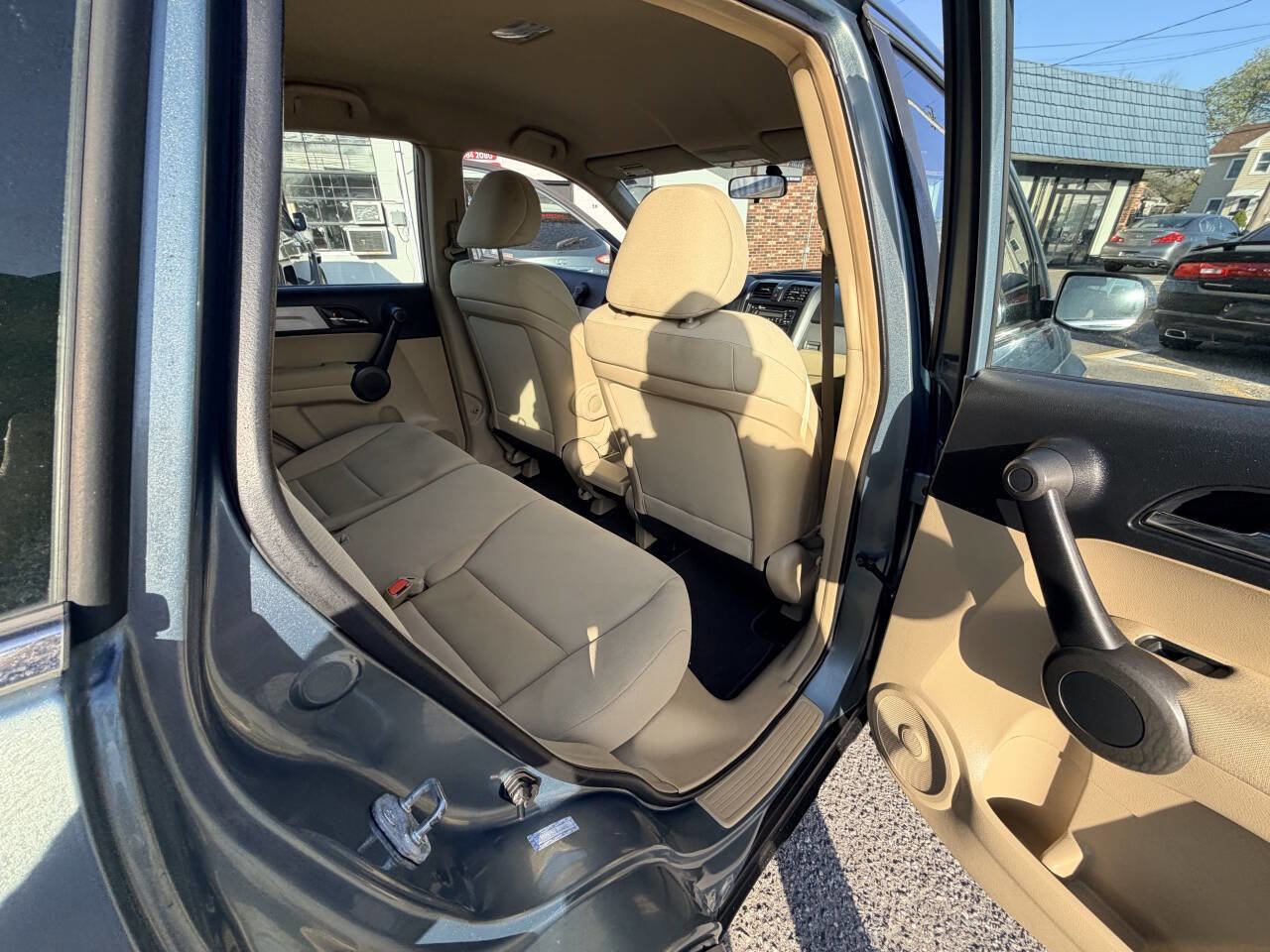 Used 2010 Honda CR-V LX image 19