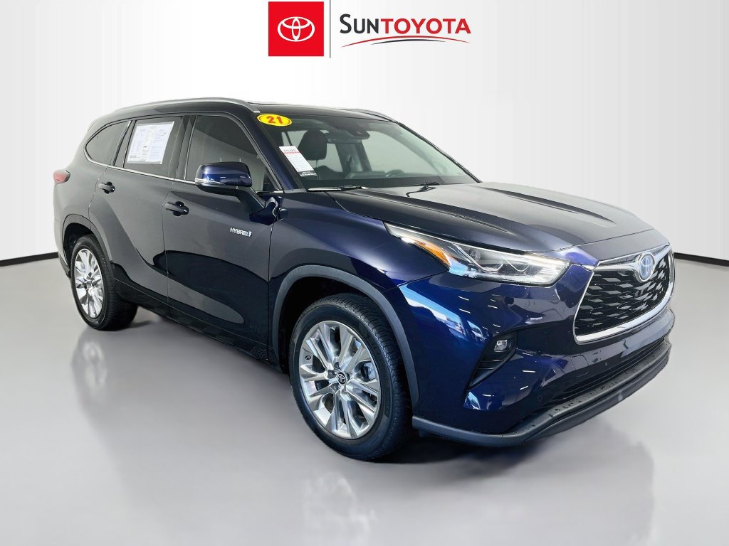 Used 2021 Toyota Highlander Limited FWD image 1