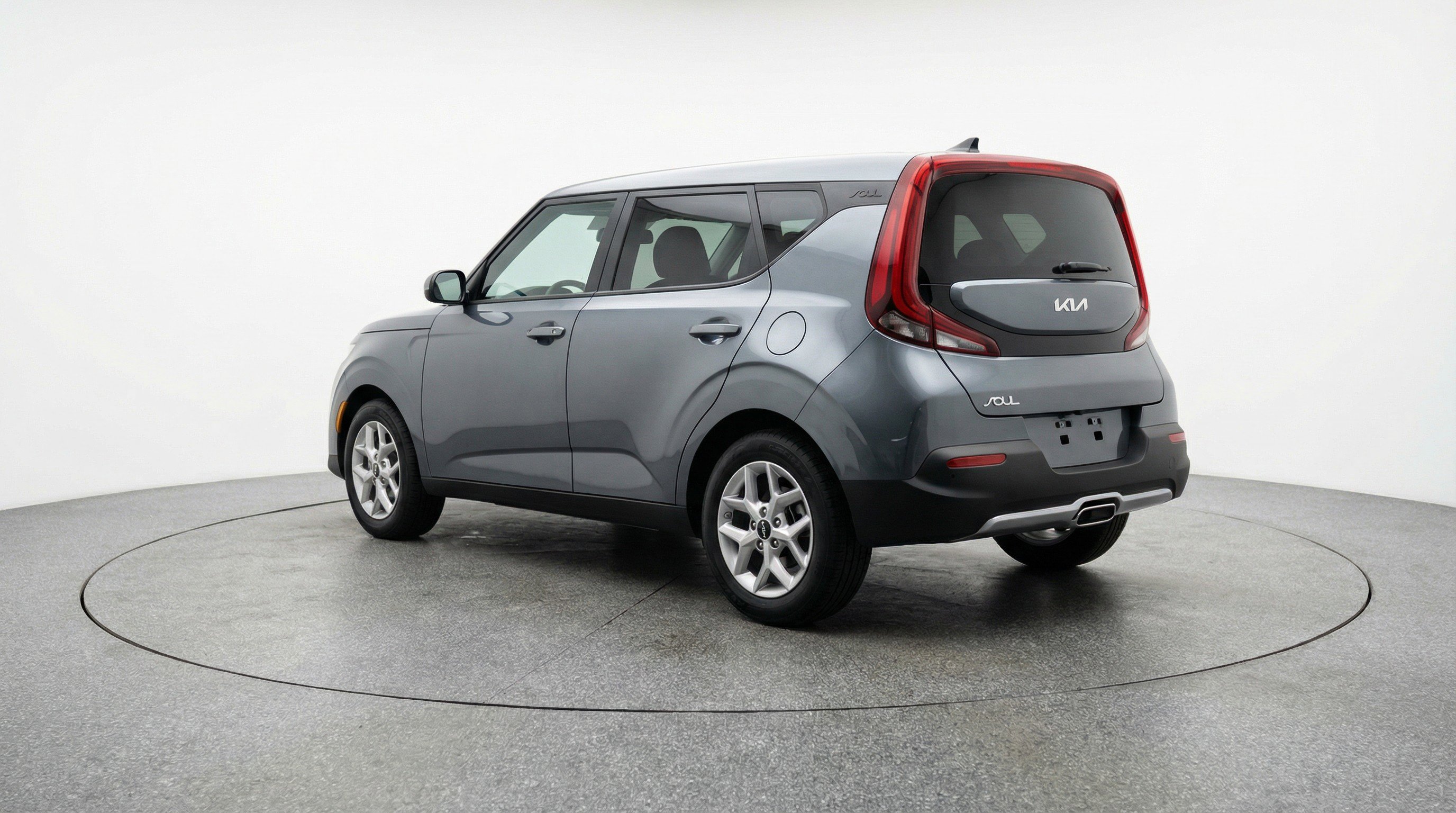 Used 2025 Kia Soul LX w/ LX Technology Package FWD image 6