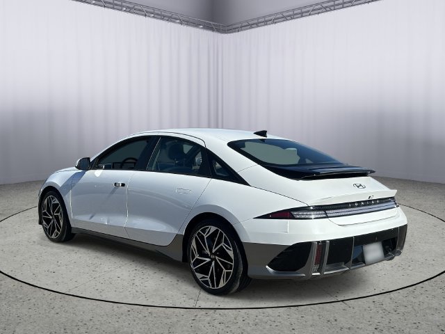 Used 2023 Hyundai Ioniq 6 SEL RWD image 7