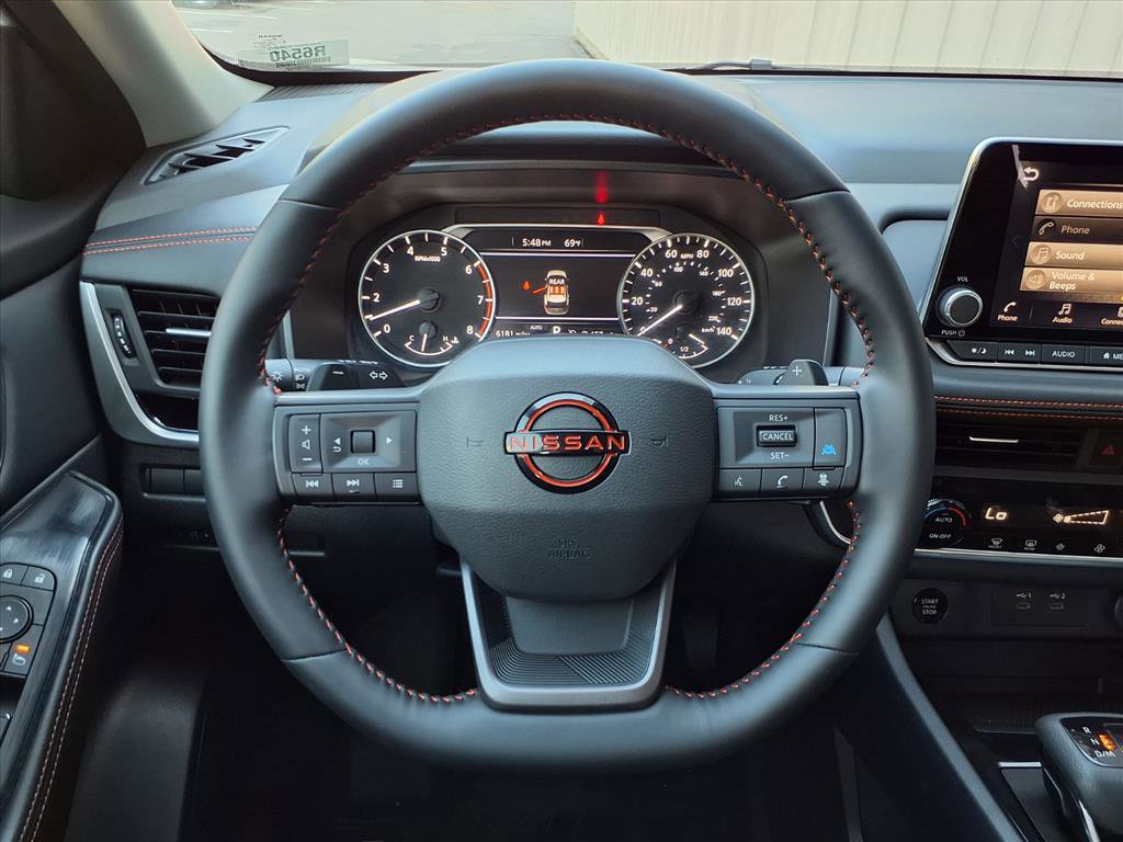 Certified 2025 Nissan Rogue SV image 15