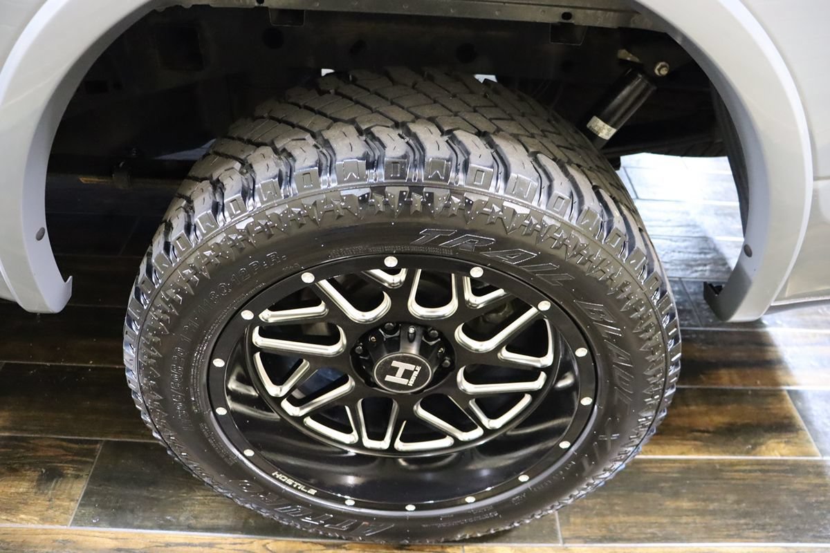 Used 2019 Ford F150 XLT w/ Equipment Group 302A Luxury AWD/4WD image 36
