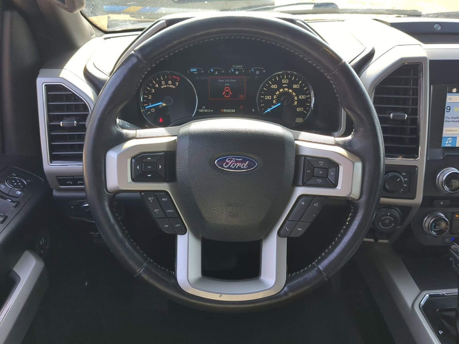 Used 2018 Ford F150 Lariat w/ Equipment Group 502A Luxury image 30