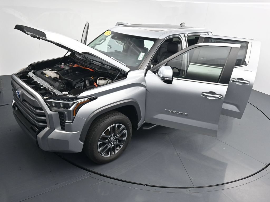 Used 2024 Toyota Tundra Limited AWD/4WD image 40