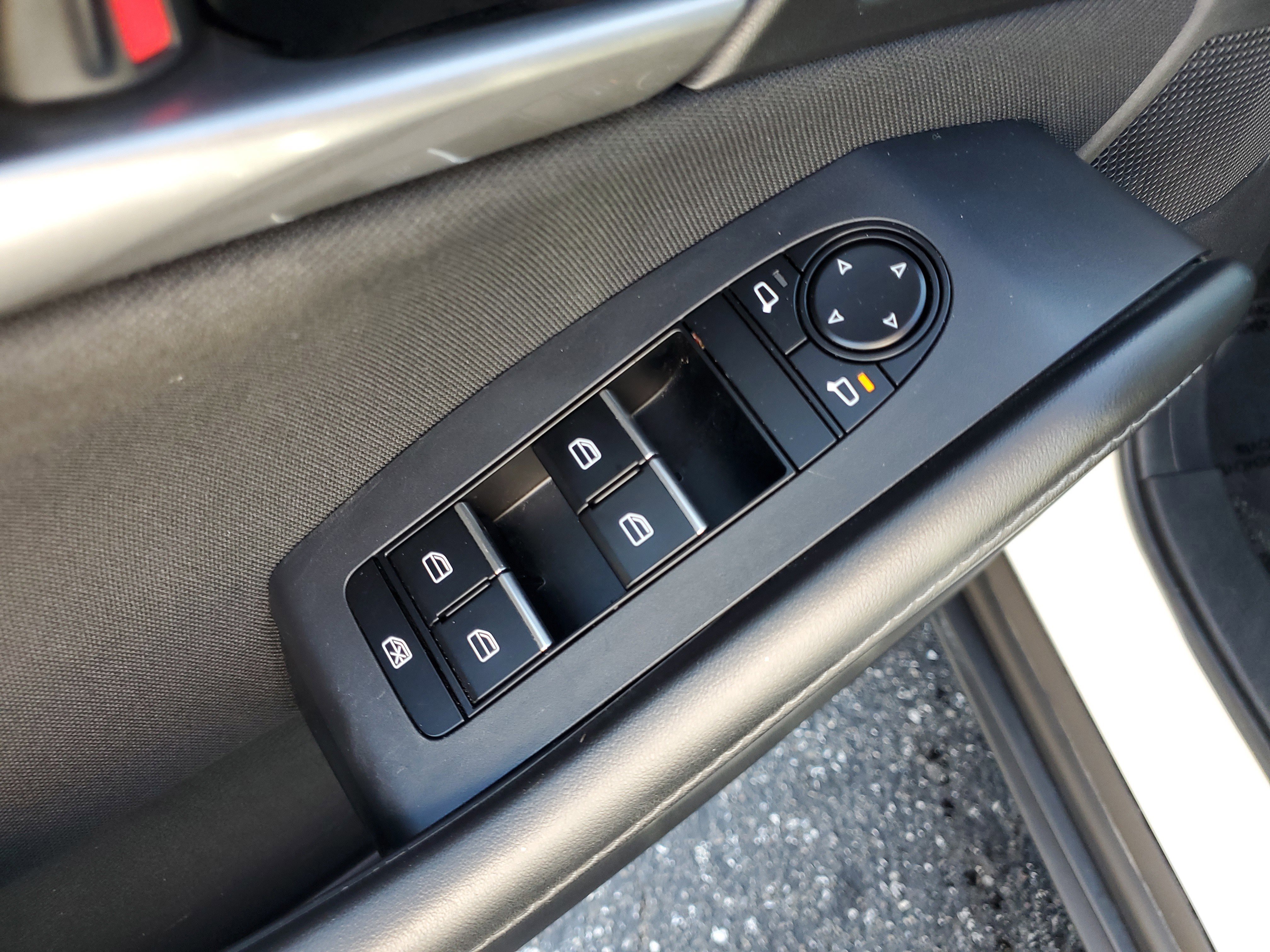 Used 2024 MAZDA CX-30 AWD 2.5 S image 25