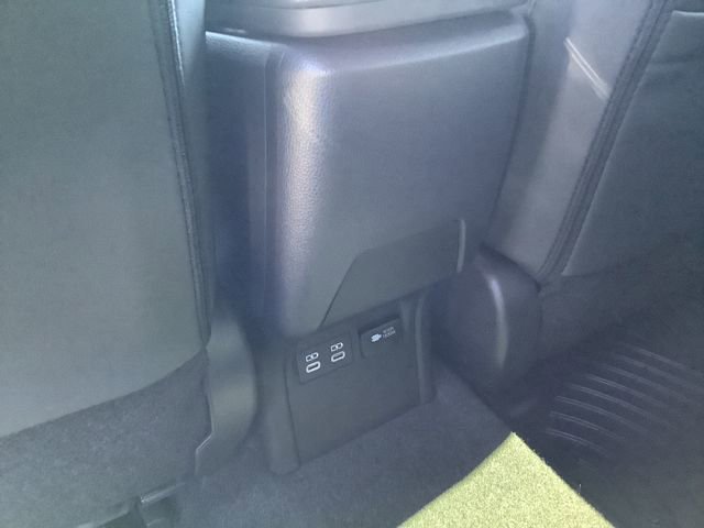 Used 2025 Toyota Prius XSE image 25