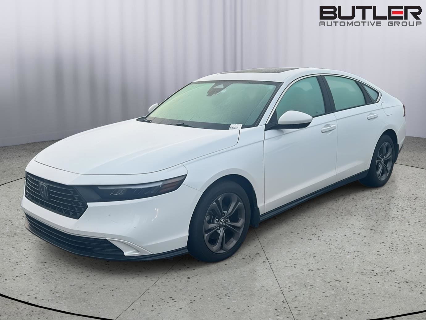 Used 2023 Honda Accord EX image 2