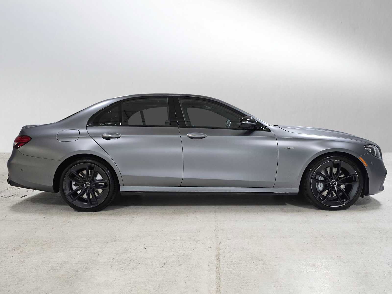 Used 2021 Mercedes-Benz E 53 AMG 4MATIC Sedan image 2