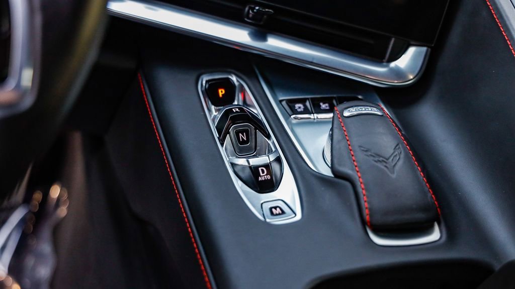 Used 2021 Chevrolet Corvette Stingray Premium Cpe w/ Z51 Performance Package image 22