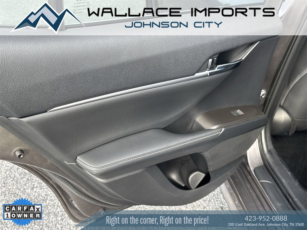 Used 2022 Toyota Camry XSE image 26