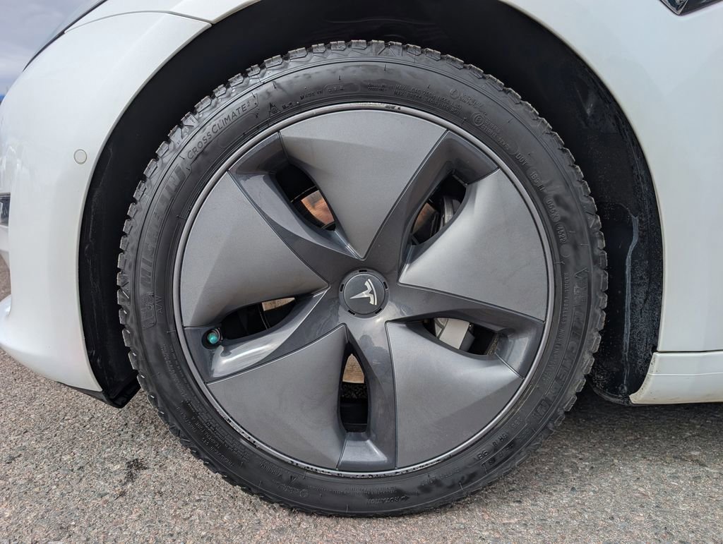 Used 2020 Tesla Model 3 Long Range image 11