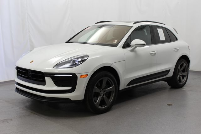 Used 2023 Porsche Macan Turbo AWD/4WD image 15