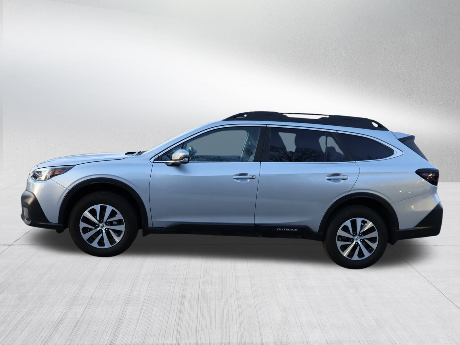 Used 2021 Subaru Outback Premium image 4