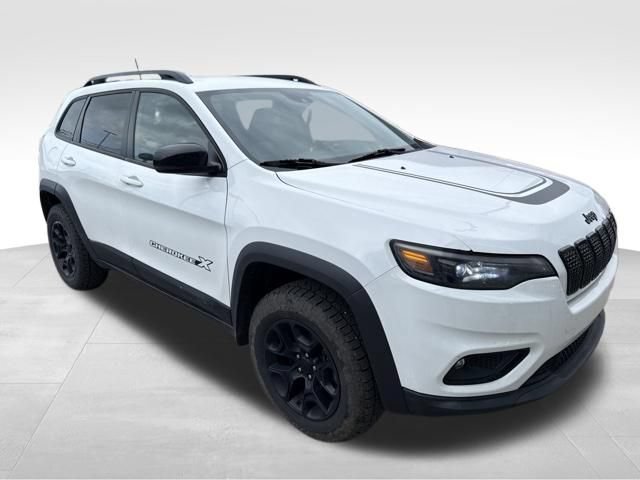Used 2022 Jeep Cherokee Latitude w/ Trailer Tow Group AWD/4WD image 3