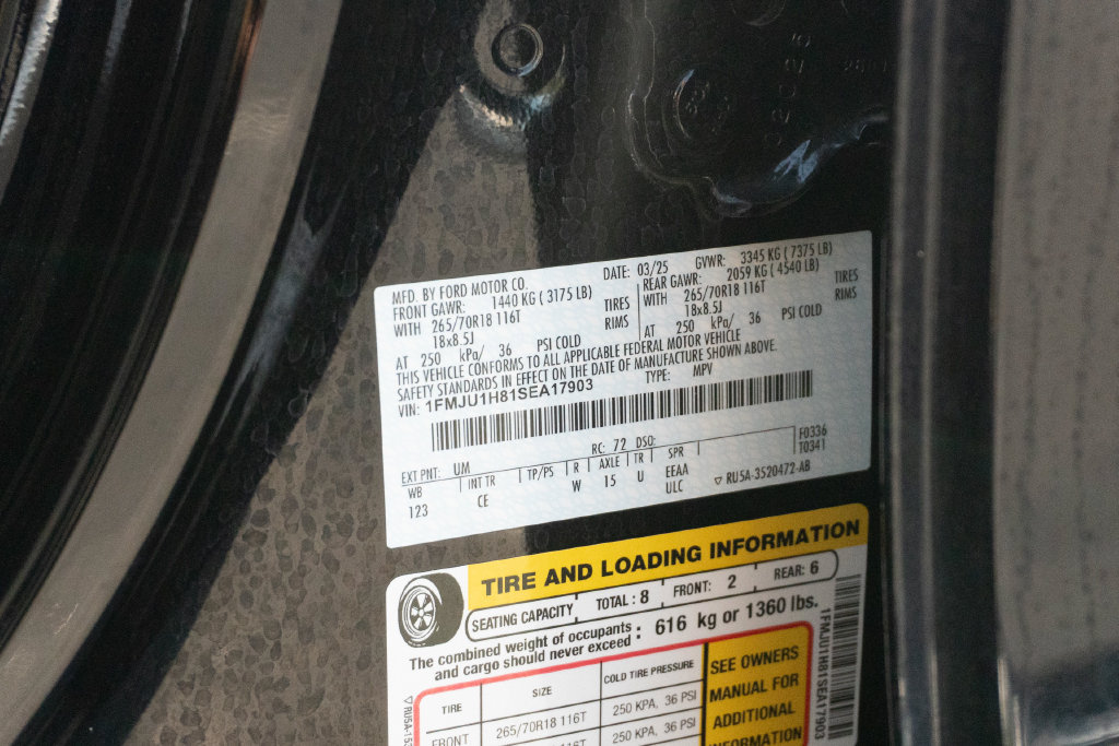 Used 2025 Ford Expedition Active RWD image 40