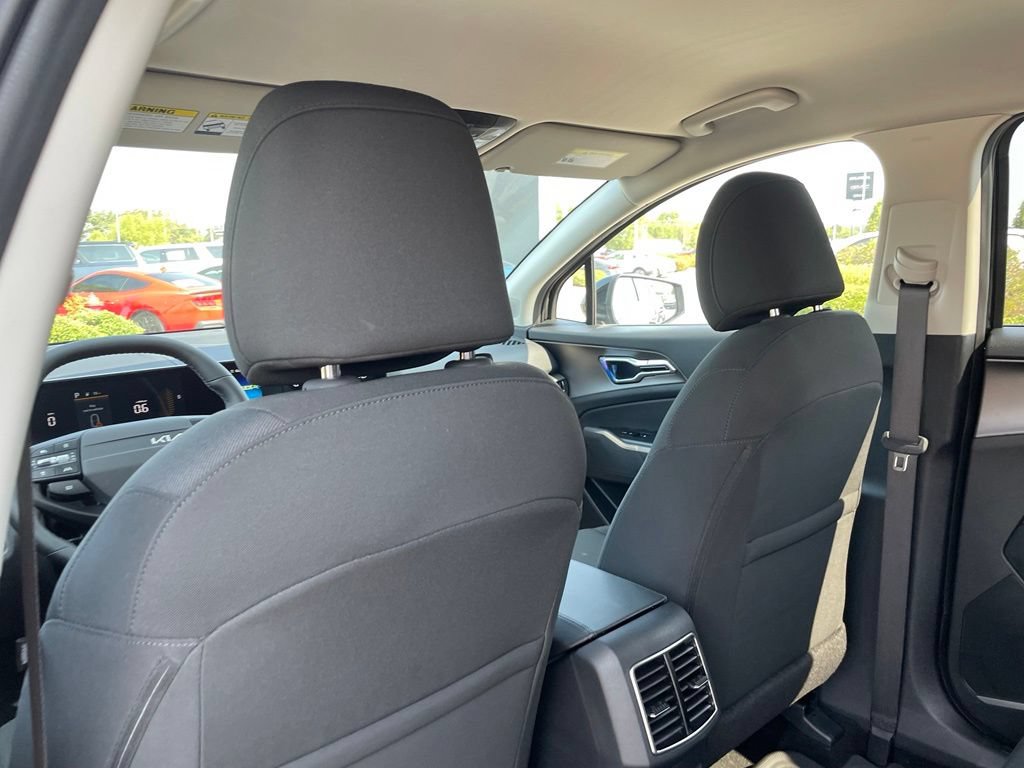 New 2026 Kia Sportage LX w/ LX Convenience Package FWD image 27