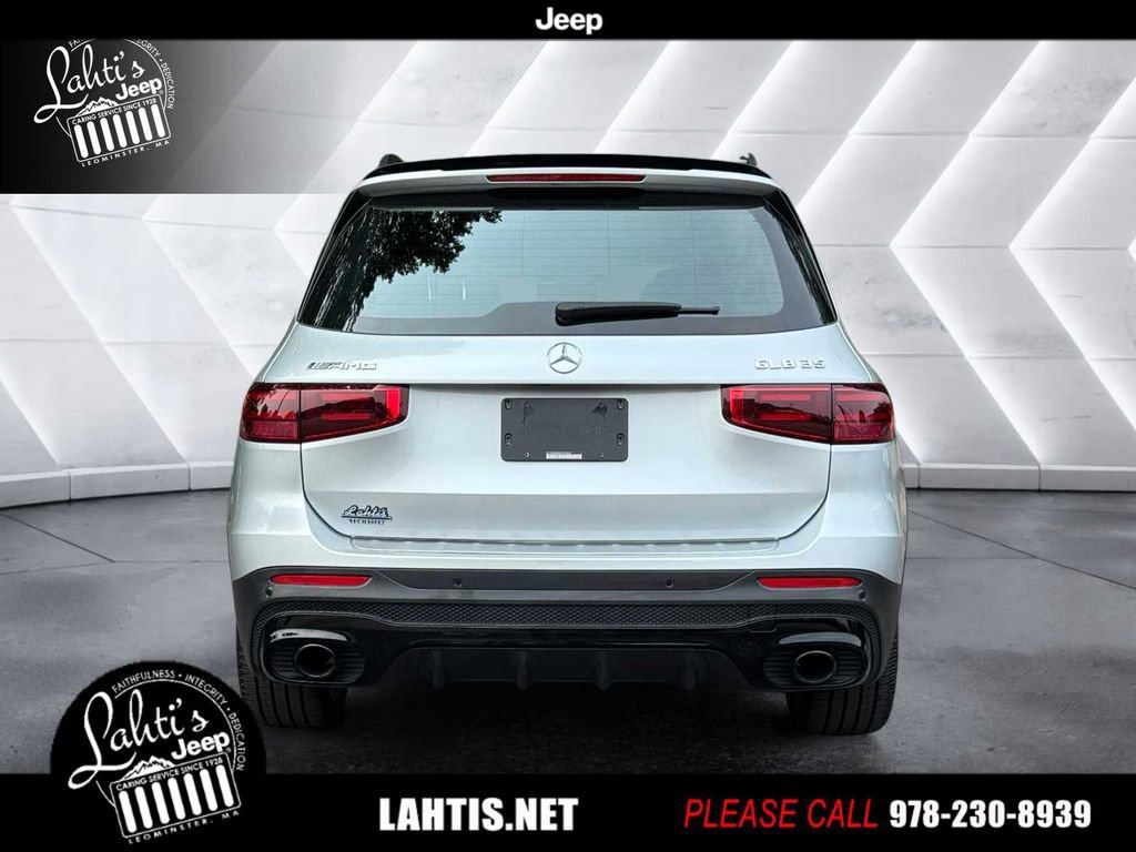 Used 2024 Mercedes-Benz GLB 35 AMG 4MATIC image 5