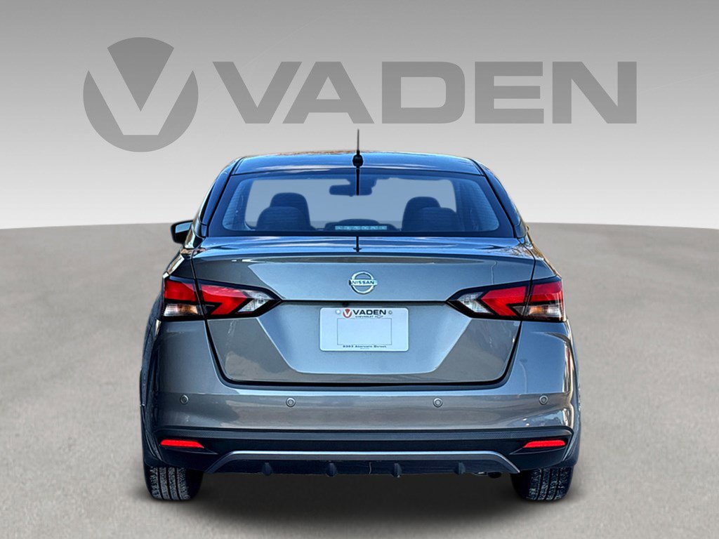 Used 2022 Nissan Versa S image 17