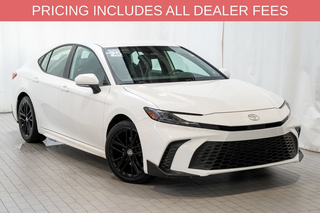 Used 2025 Toyota Camry SE
