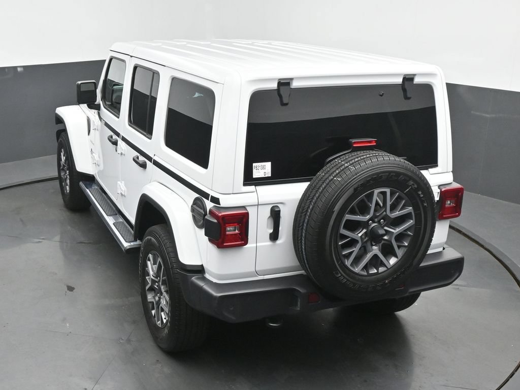 Used 2024 Jeep Wrangler Unlimited Sahara w/ Technology Group AWD/4WD image 49