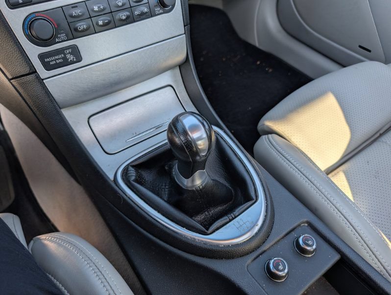 Used 2009 INFINITI G37 Sport w/ Premium Pkg RWD image 2