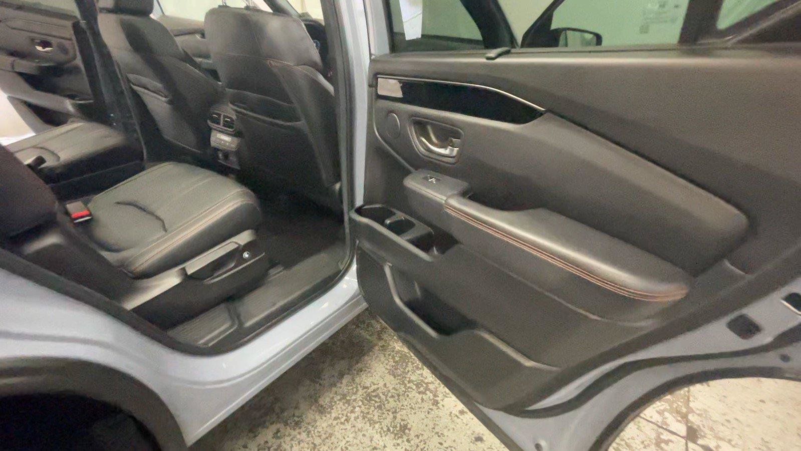 Certified 2024 Honda Pilot TrailSport image 22