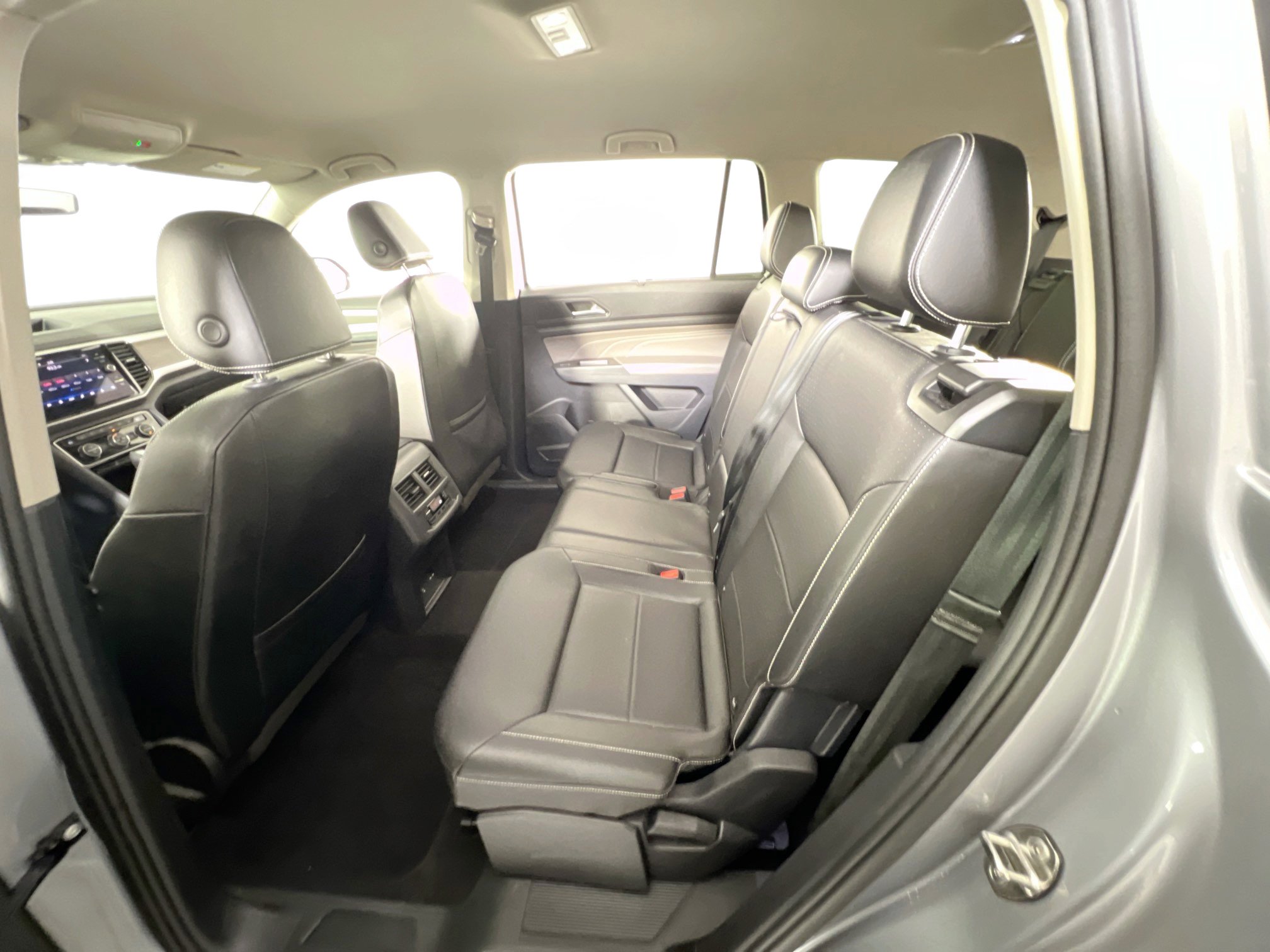 Used 2022 Volkswagen Atlas SE image 23