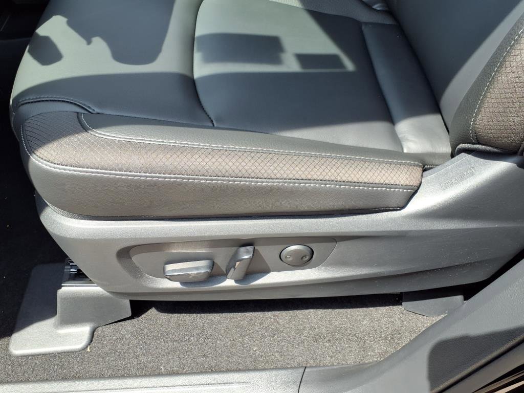 New 2025 Nissan Pathfinder SL w/ SL Premium Package image 15