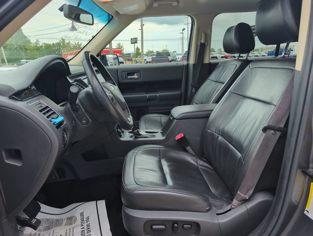 Used 2019 Ford Flex SEL w/ Equipment Group 202A AWD/4WD image 8