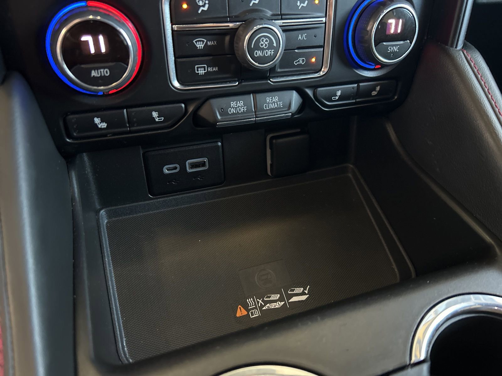 Used 2023 Chevrolet Suburban RST image 25