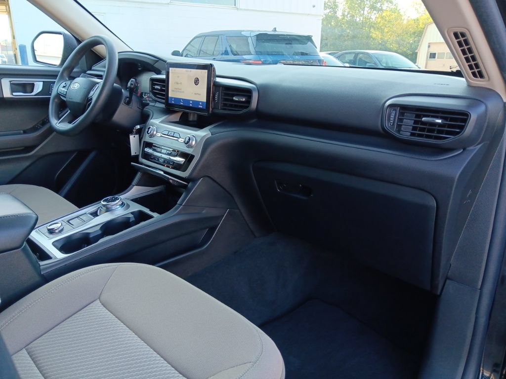 Used 2023 Ford Explorer 4WD image 36