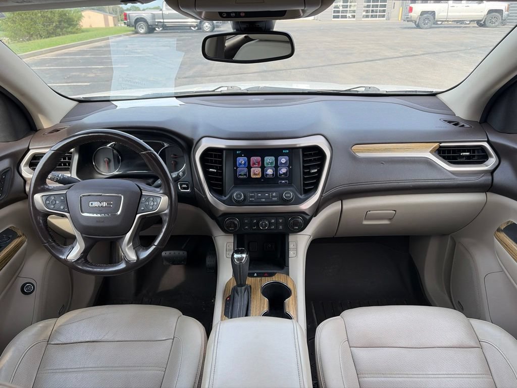 Used 2018 GMC Acadia Denali AWD/4WD image 16