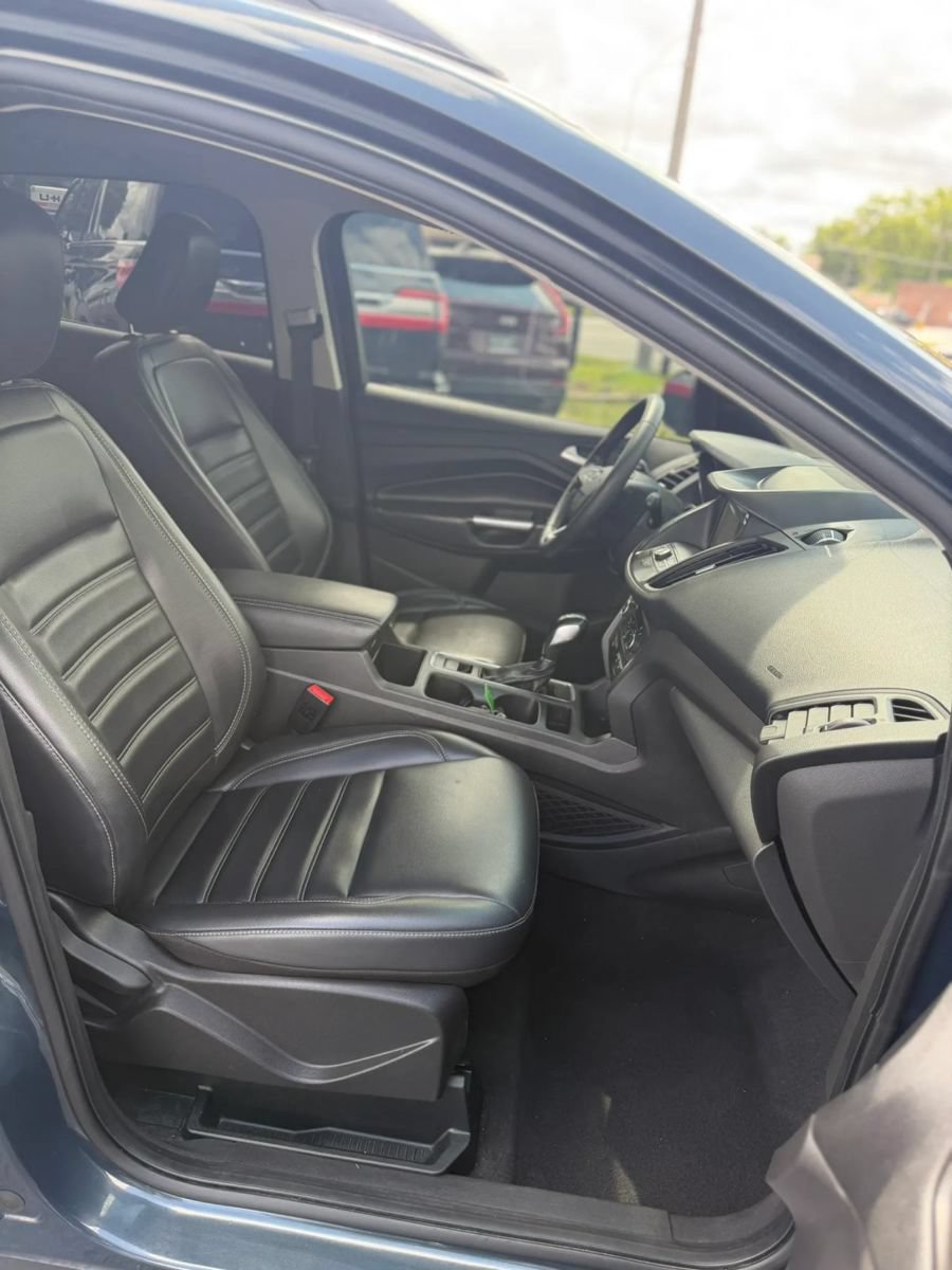Used 2019 Ford Escape SEL AWD/4WD image 15