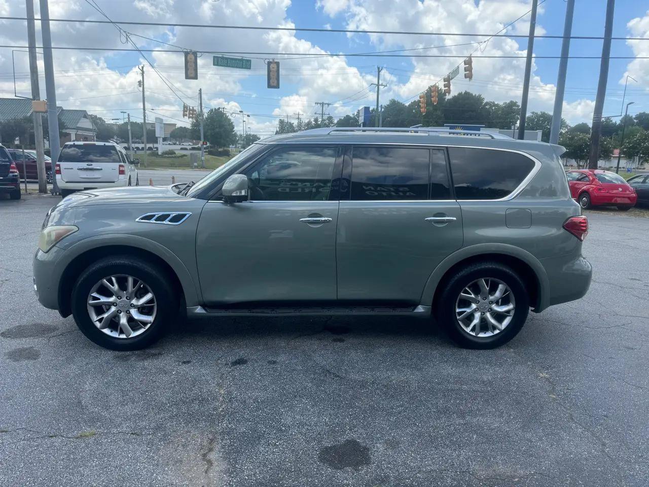 Used 2012 INFINITI QX56 2WD w/ Theater Pkg image 4